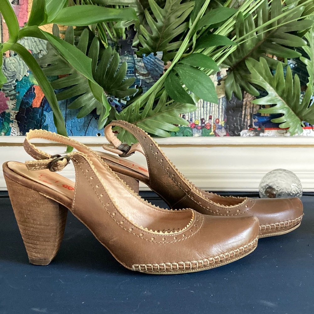 Leather sling back heels